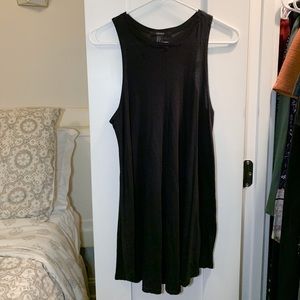 Black Sleeveless Shift Dress